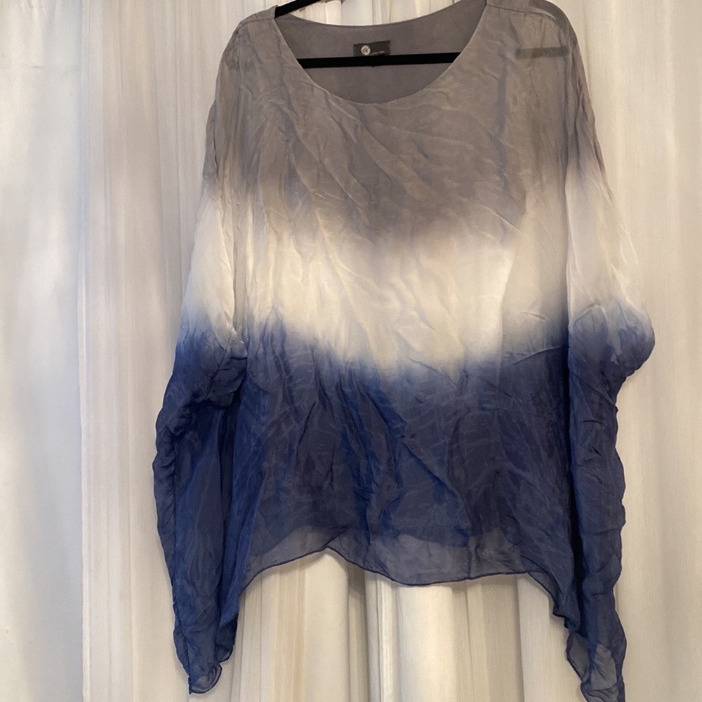 Gorgeous scarf top with matching knit Lining